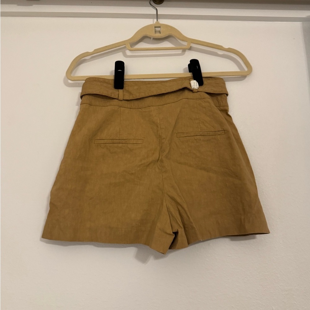 Veronica Beard Betty Stretch-Linen Tan High Waisted Shorts - Picture 6 of 13